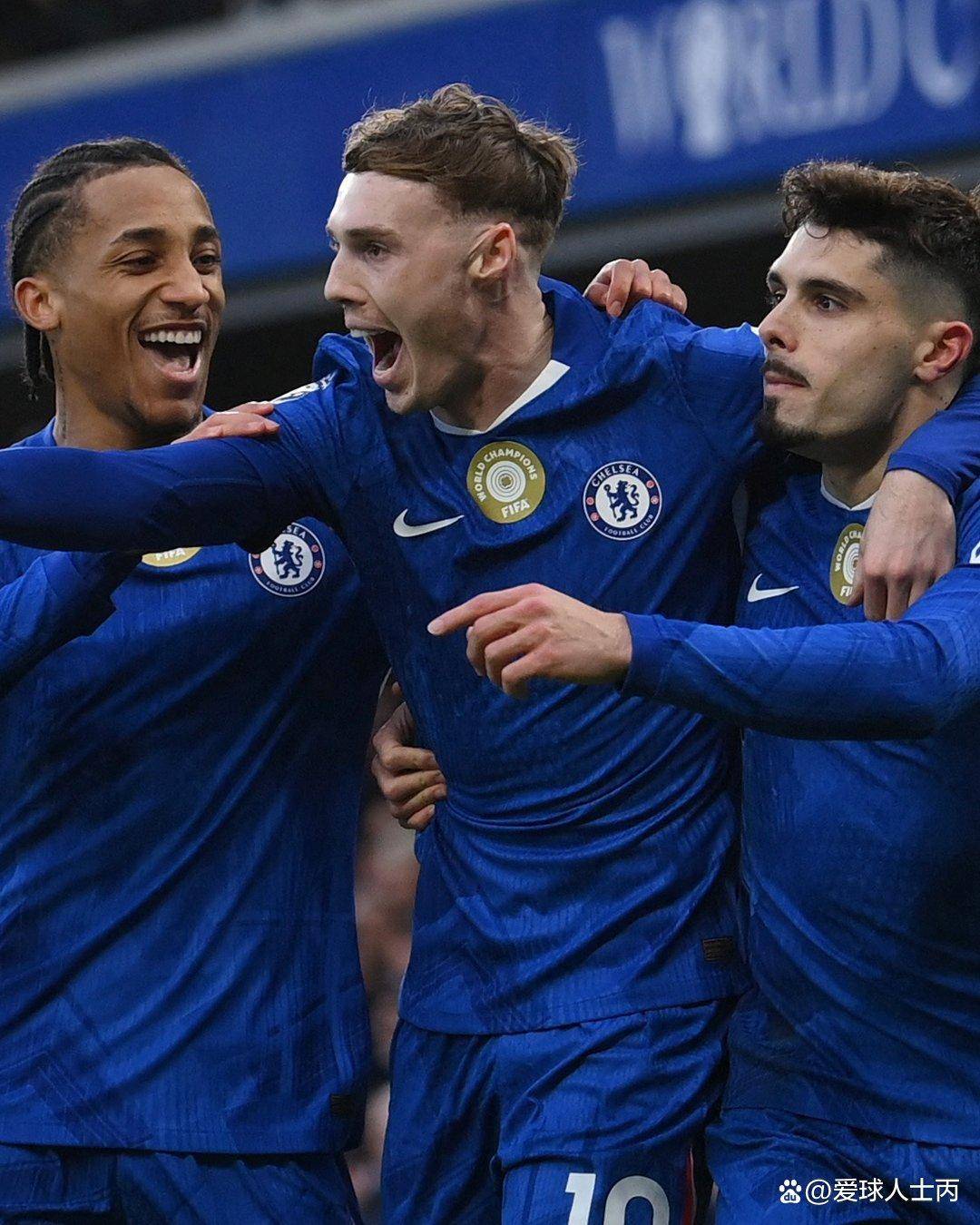 包含荷甲赛程吃紧，切尔西赛前止住颓势，管理层满意，阵容厚度经受考验的词条